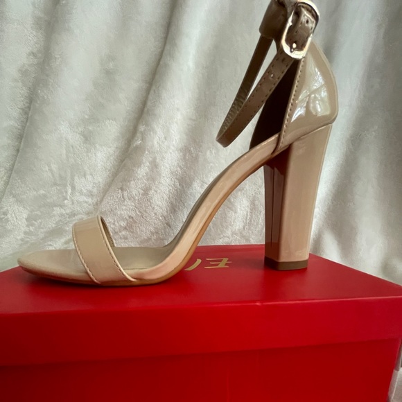 New Tan Chunk Heel Sandal Women’s Size 10 - Picture 10 of 11